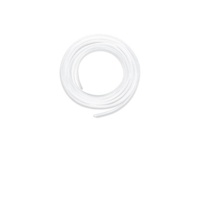 Tubo flexível transparente enroscado