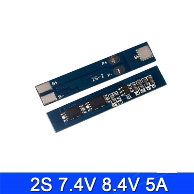 Módulos eletrónicos para baterias com componentes e contatos