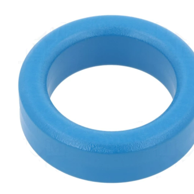 Anel azul de silicone redondo com textura lisa