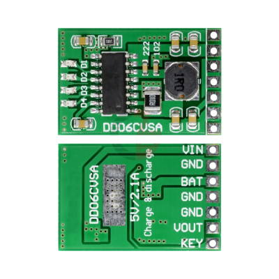 Dois circuitos eletrónicos verdes com componentes e etiquetas para pinos