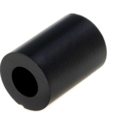 Cilindro oco preto com superfície lisa