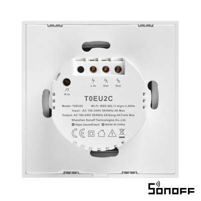 Interruptor de parede branco Sonoff modelo TOEU2C com informações técnicas impressas.