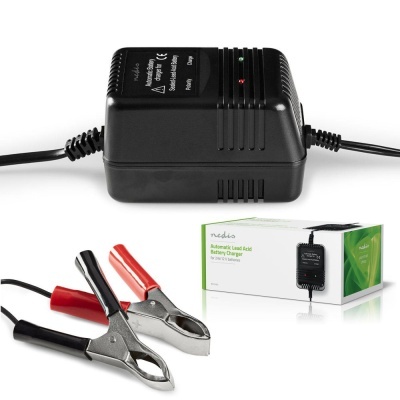 Carregador de bateria Nedis com garras de metal preto e vermelho e embalagem