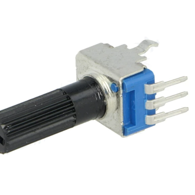 Potenciómetro rotativo com eixo preto estriado e terminais metálicos