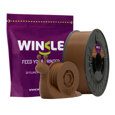 Filamento para impressora 3D cor castanha com embalagem roxa da marca Winkle e um modelo impresso de caracol.