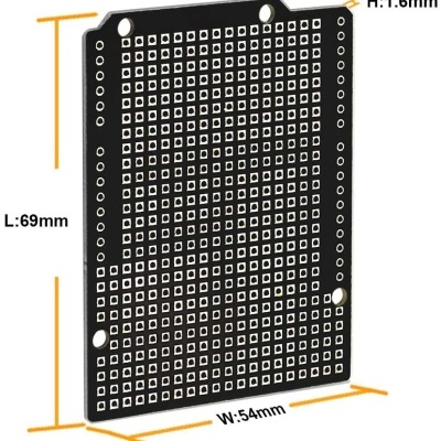 Placa eletrónica preta com furos quadrados em grelha e dimensões indicadas.