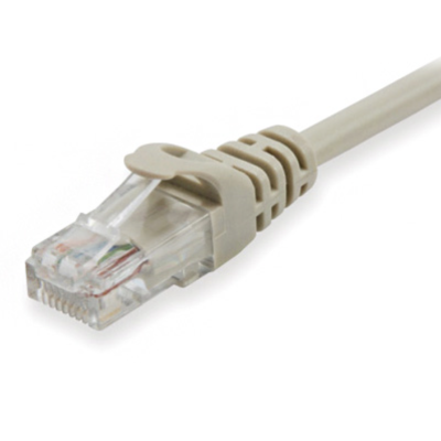 Cabo de rede Ethernet cinzento com conector RJ45 transparente