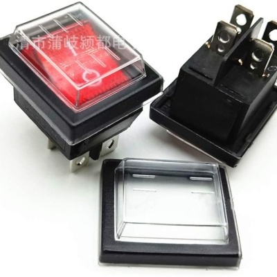 Interruptores basculantes retangulares pretos com capa transparente e luz vermelha