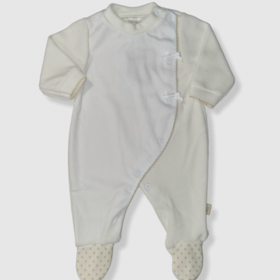 Macacão de bebé branco e creme com pés estampados
