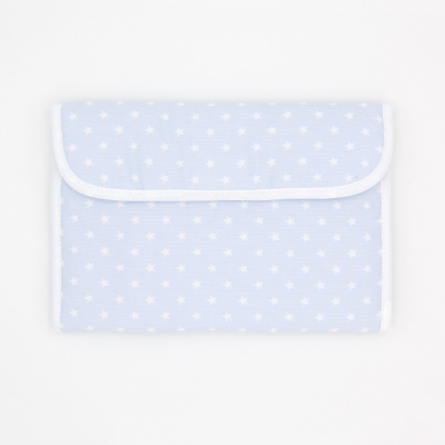 Carteira azul claro com estrelas brancas
