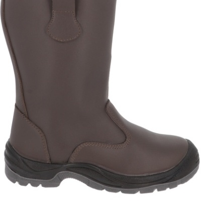 Bota de cano médio castanha com sola preta