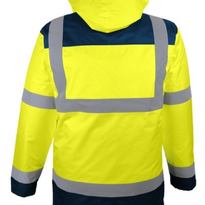 Casaco amarelo de alta visibilidade com faixas refletoras e capuz