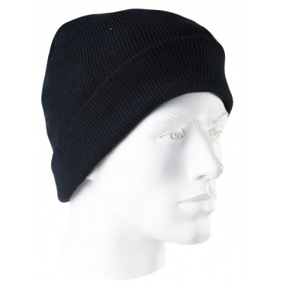 Gorro preto tipo beanie em tecido canelado num manequim branco