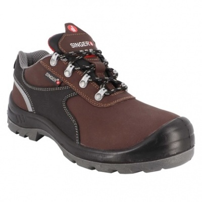 Sapato de segurança castanho e preto da marca SINGER