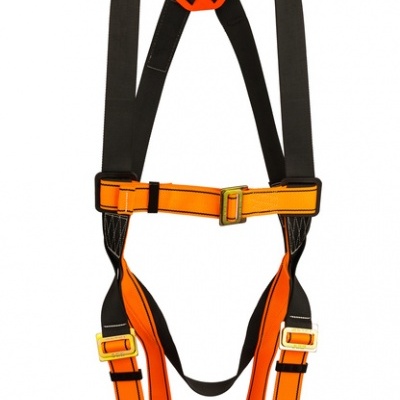 Cinto de segurança em tecido laranja e preto com fivelas douradas