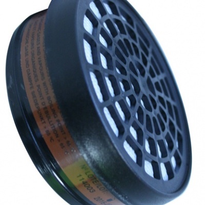 Filtro redondo preto para máscara respiratória com grelha e tecido branco