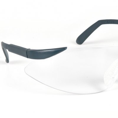 Óculos de proteção com lentes claras e armação preta