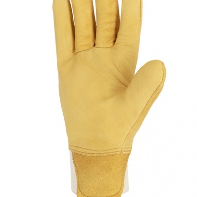 Luvas amarelas em pele com textura lisa e detalhe em pele áspera