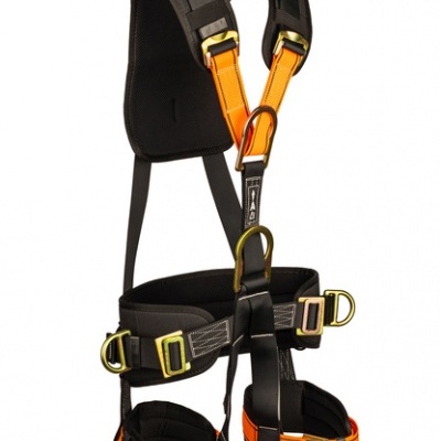 Arnês de segurança preto e laranja com fivelas metálicas douradas e apoios acolchoados