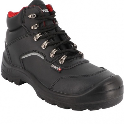 Bota de segurança preta com detalhes em vermelho e logo SINGER
