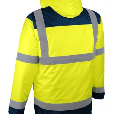 Casaco de segurança amarelo fluorescente com detalhes em azul escuro e faixas refletoras cinzentas