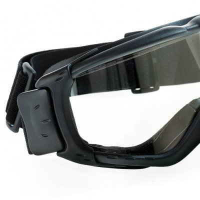 Óculos de proteção preto com lentes transparentes e faixa elástica preta