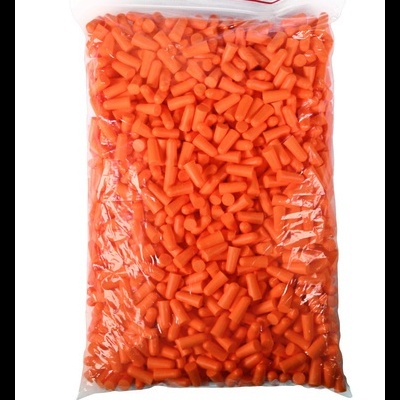 Saco plástico com tampões de ouvido laranja de espuma