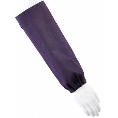 Manga protetora roxa de tecido com elástico numa mão artificial