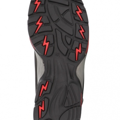 Sola de sapato preta com símbolos de raio vermelhos