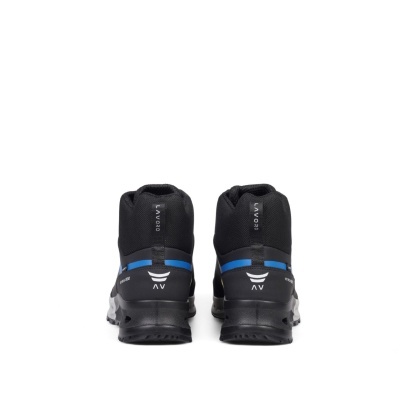 Botas pretas com detalhes azuis e etiqueta com texto LAVORO