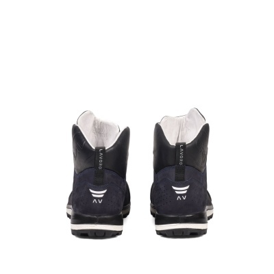 Botas azul-marinho e preto com etiquetas e símbolo branco vista traseira