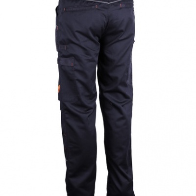 Calças de trabalho pretas com bolsos laterais e detalhes em costura laranja