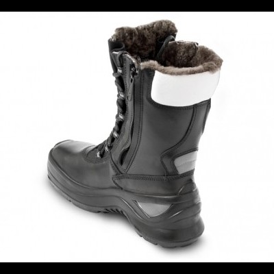 Bota preta de cano alto com forro castanho de pelo e detalhe branco no calcanhar