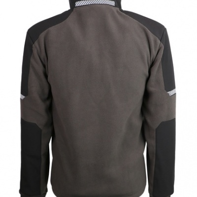 casaco cinza escuro com detalhes pretos e refletivos