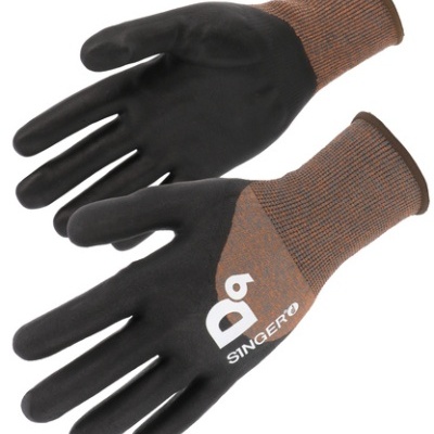 Par de luvas pretas e castanhas com logo SINGERO