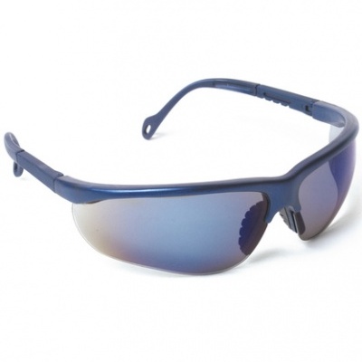 Óculos desportivos com armação azul escura e lentes espelhadas azuladas