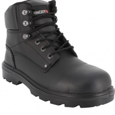 Bota de trabalho preta em couro da marca SINGER