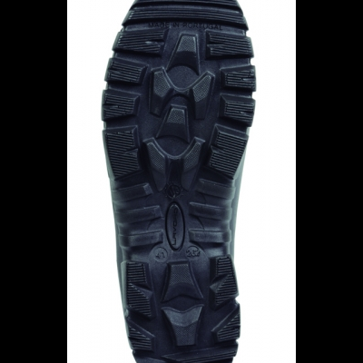 Sola preta de borracha com padrão antiderrapante distinta e texto MADE IN PORTUGAL