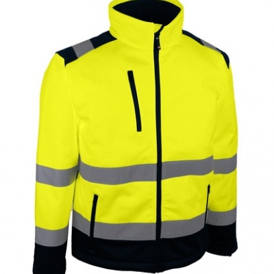 casaco alta visibilidade amarelo com faixas refletoras cinzentas e detalhes pretos