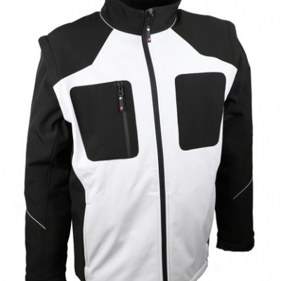 Casaco bicolor preto e branco com bolsos e fecho de correr