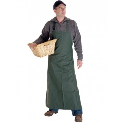 Homem com avental verde e cesto de verga