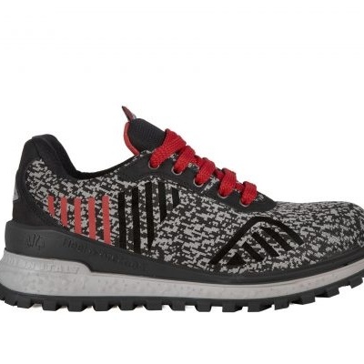 Ténis desportivo cinza e preto com atacadores vermelhos