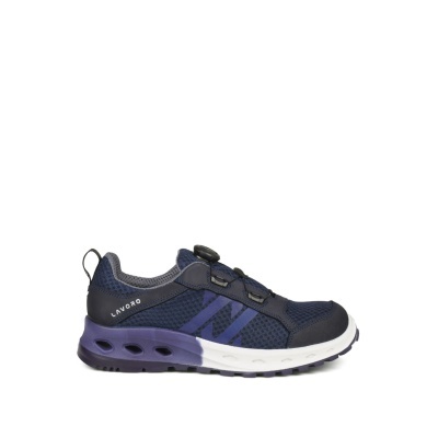 Ténis desportivos azuis com sola branca e detalhes em roxo