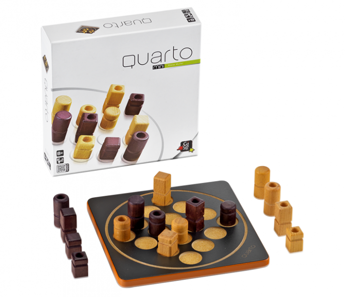 Jogo Quarto Mini Jogo de tabuleiro Quarto com peças de madeira castanha e amarela e caixa