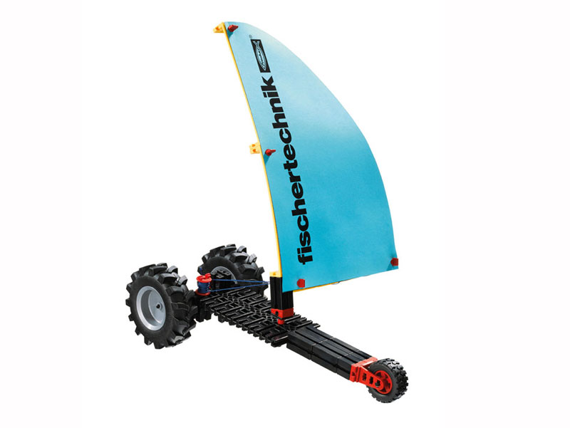 Laboratório Experiências CTEM - Sistemas de Movimento Brinquedo veículo com vela azul fischertechnik