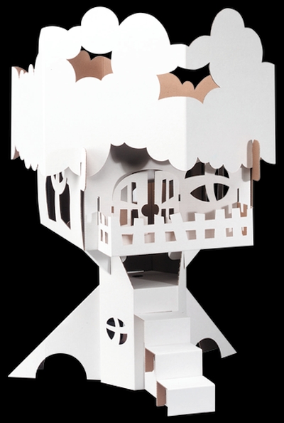 Casa na Árvore - Cartão Casa de bonecas em papel branco com escada e varanda, forma de árvore.