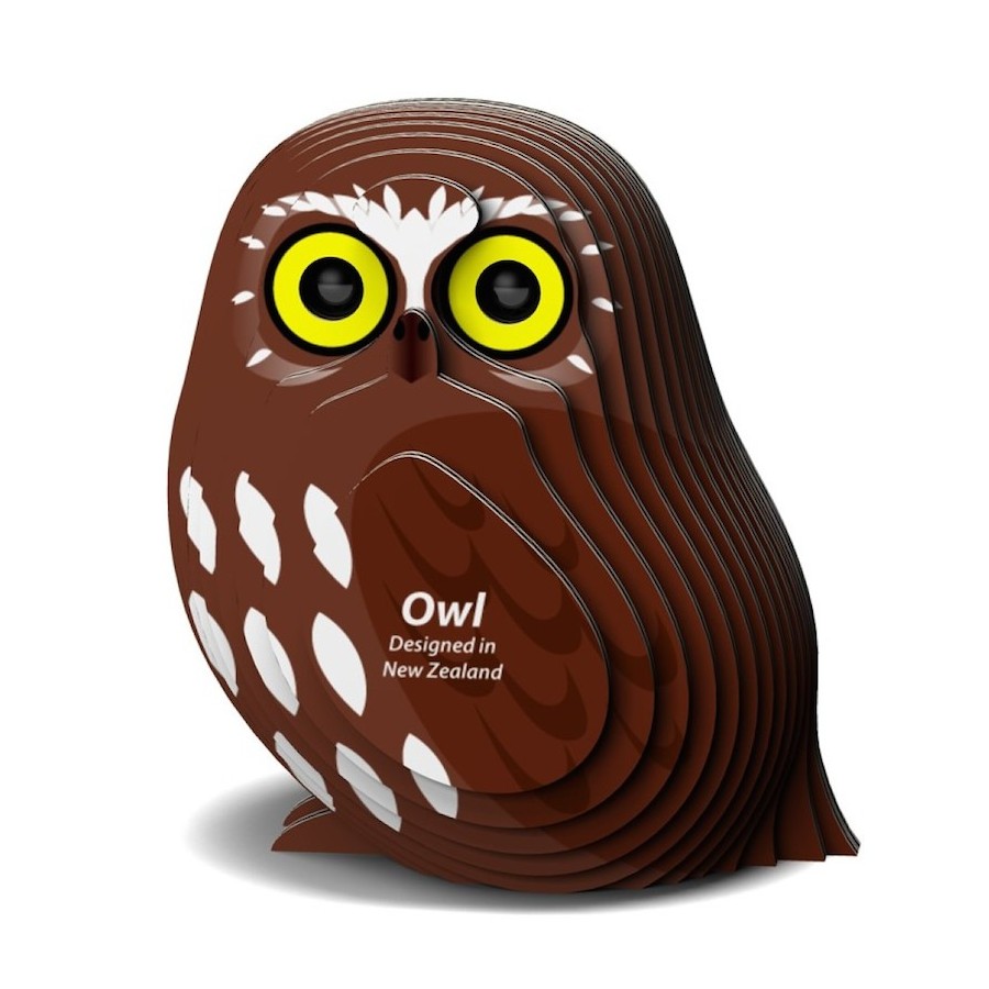 Coruja Eugy Figura decorativa de coruja em camadas de papel castanho com olhos amarelos