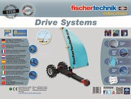 Laboratório Experiências CTEM - Sistemas de Movimento Caixa do produto educativo Drive Systems da fischertechnik com imagem de modelo de vela azul e rodas pretas