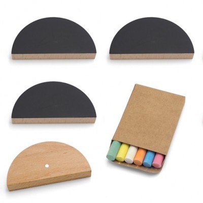 Peças semicirculares de ardósia preta com base de madeira e giz colorido em estojo de papel castanho