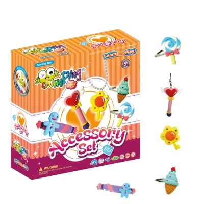 Caixa de conjunto de acessórios Jumping Clay com quatro brinquedos coloridos em formas divertidas.